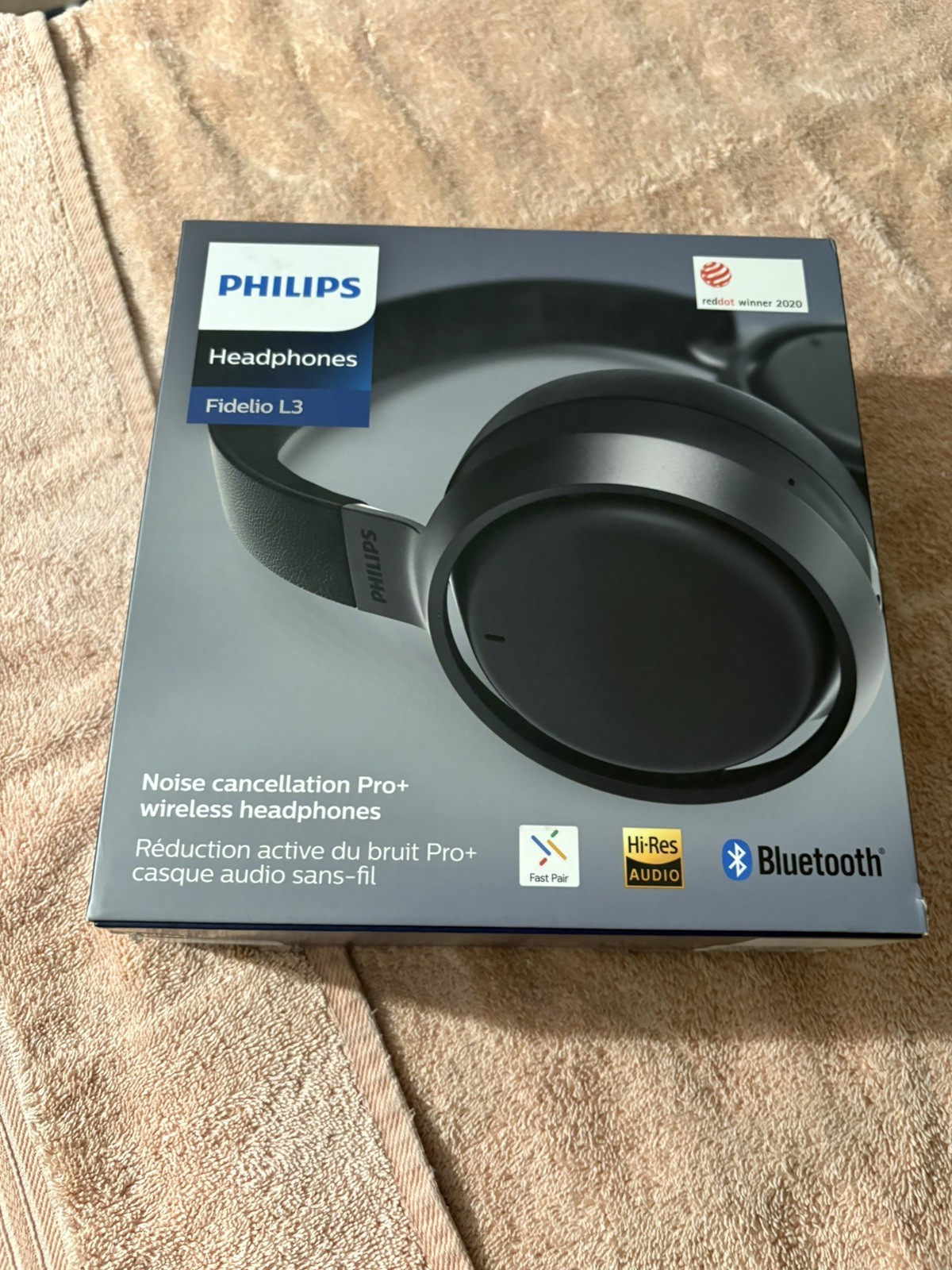Philips Fidelio L3 Pro Over-Ear Wireless Headphones