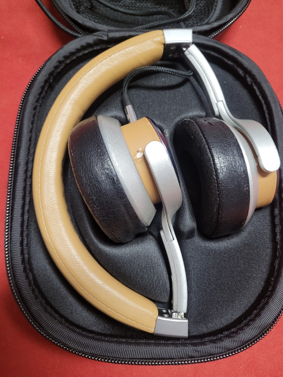 Ferrari HIFI Audio Headphones, Special Edition