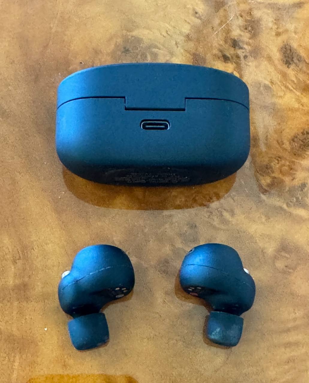 Sony WF-1000XM4 True Wireless Noise Canceling Earbuds – One Working Earbud!