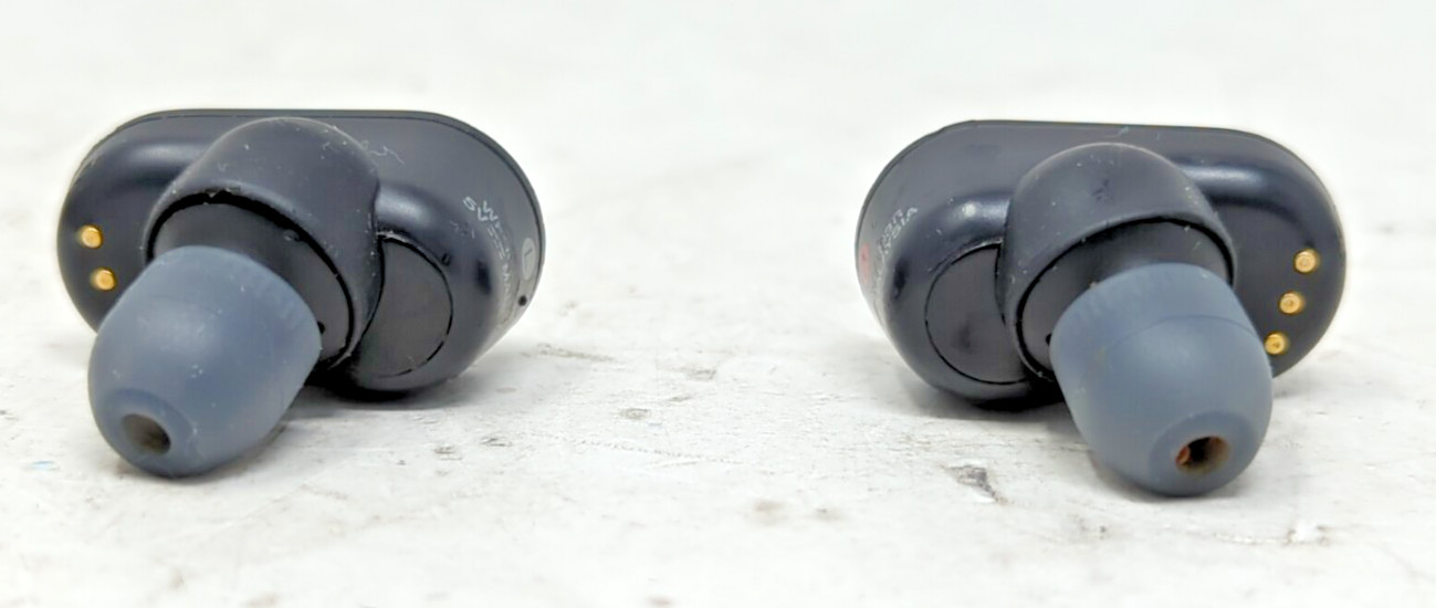Sony wf-1000xm3 True Wireless Earbuds with charging case!!!READ DESCRIPTION!!