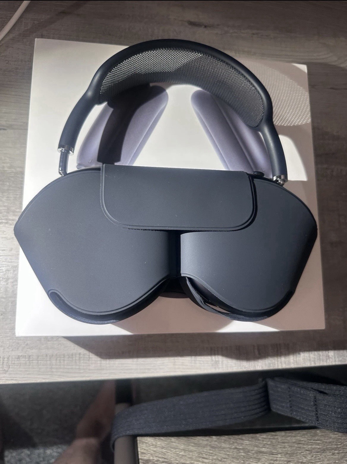 Apple AirPods Max Bluetooth Over-Ear ANC Headphones Black