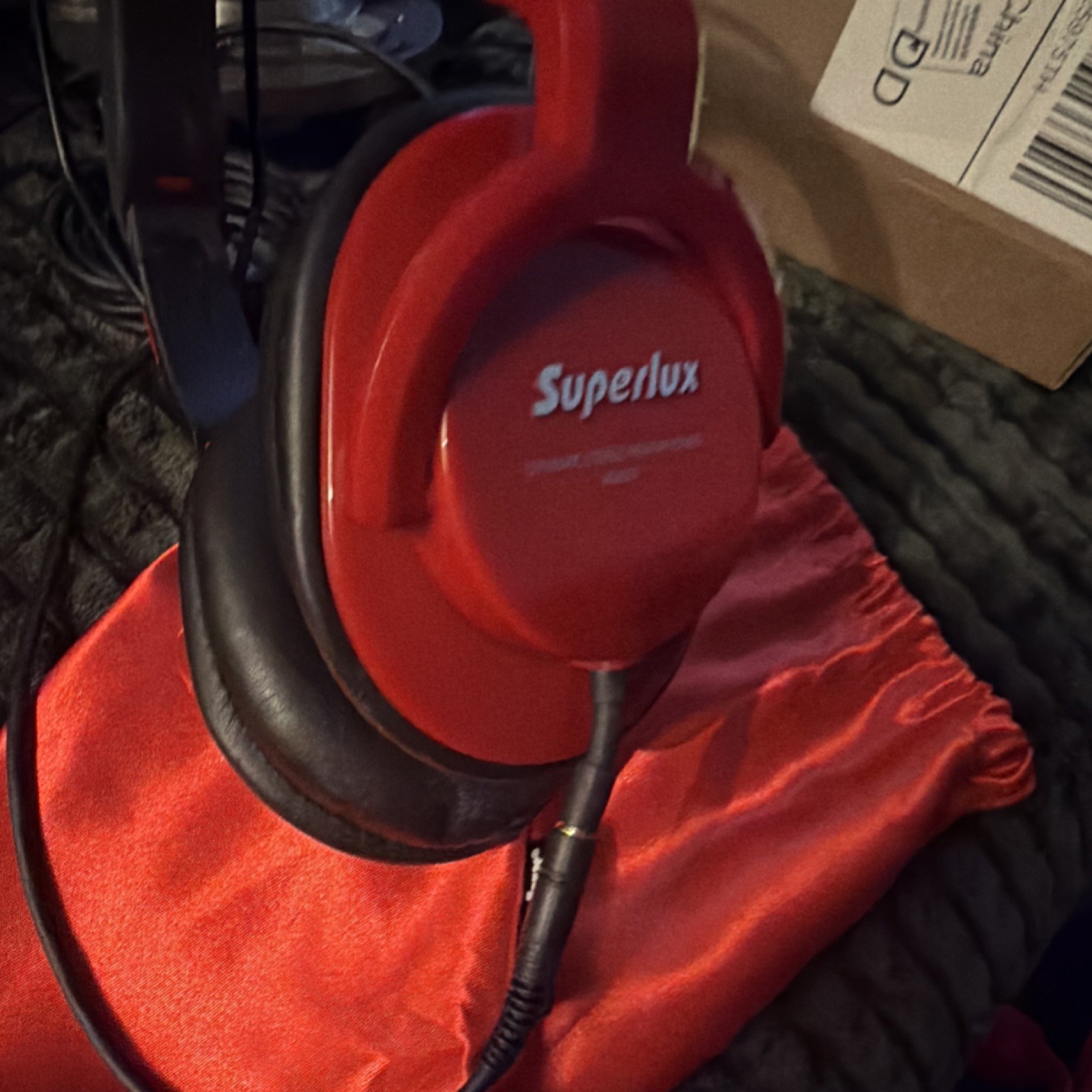 Superlux HD681 Red Over-Ear Headphones 3.5mm Jack Adjustable Headband