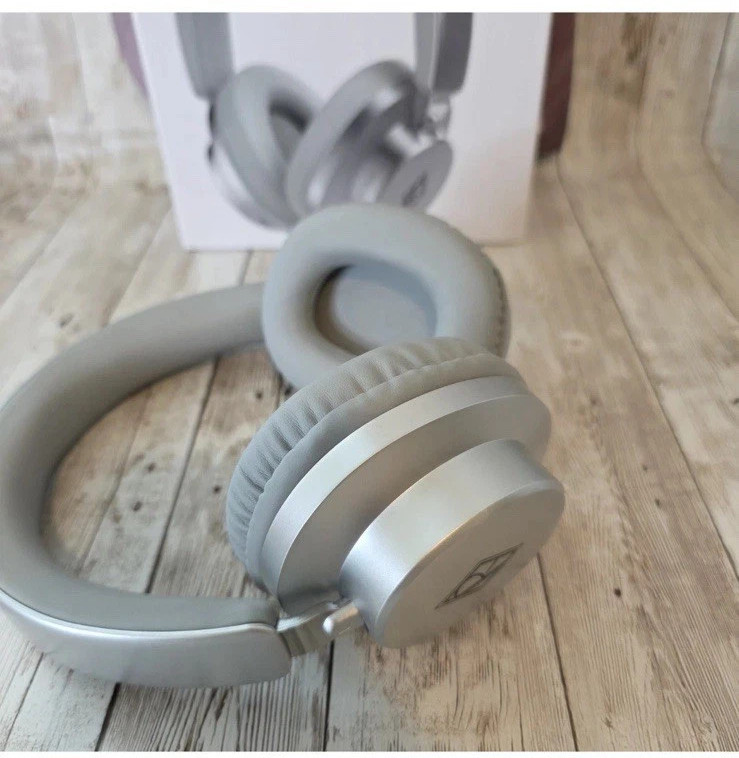 Ralph Lauren Wireless Headphones Gray/Silver NEW in BOX