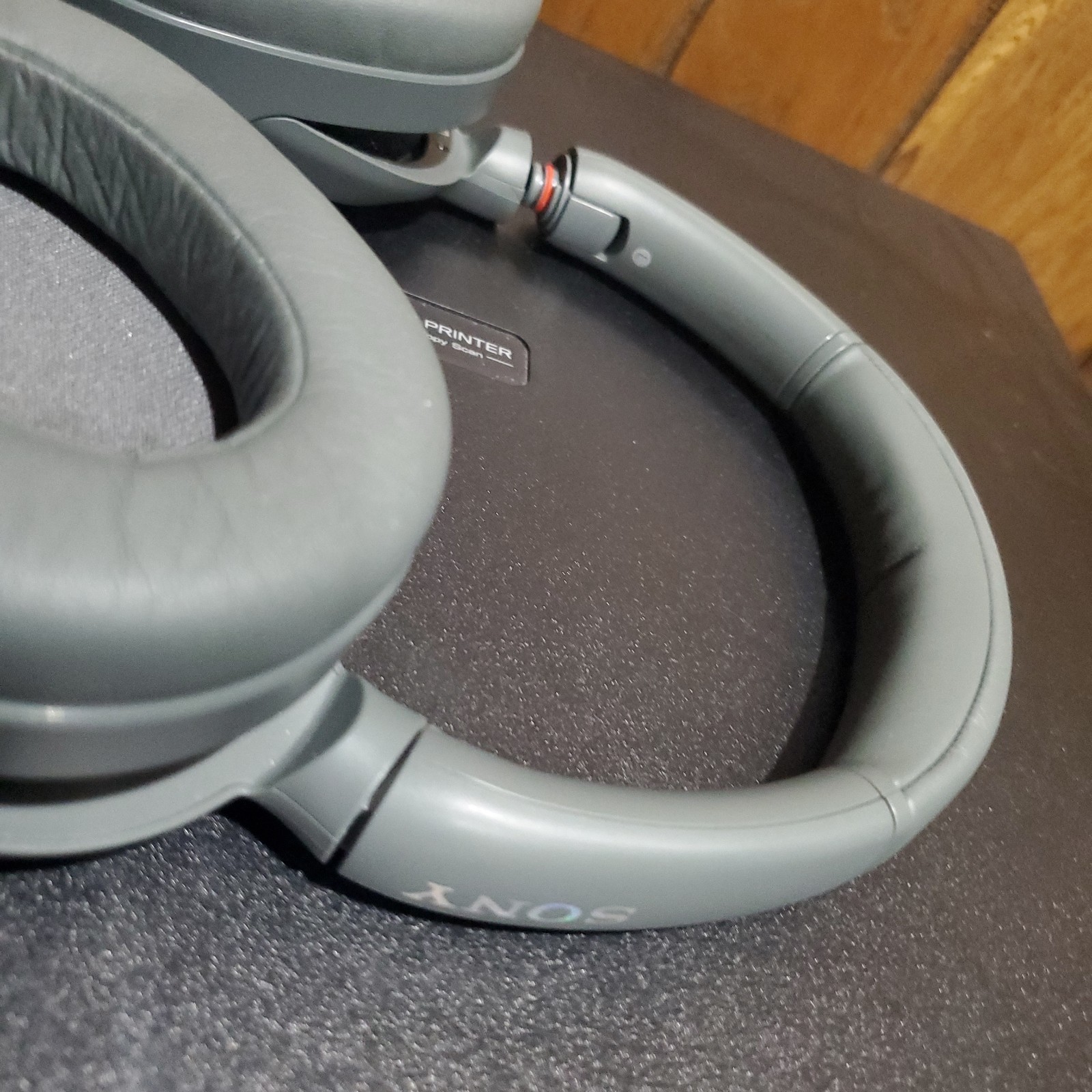 SONY ULT WEAR WHULT900N/H Headphones (For Parts, Fully Functional) Broken Hinge
