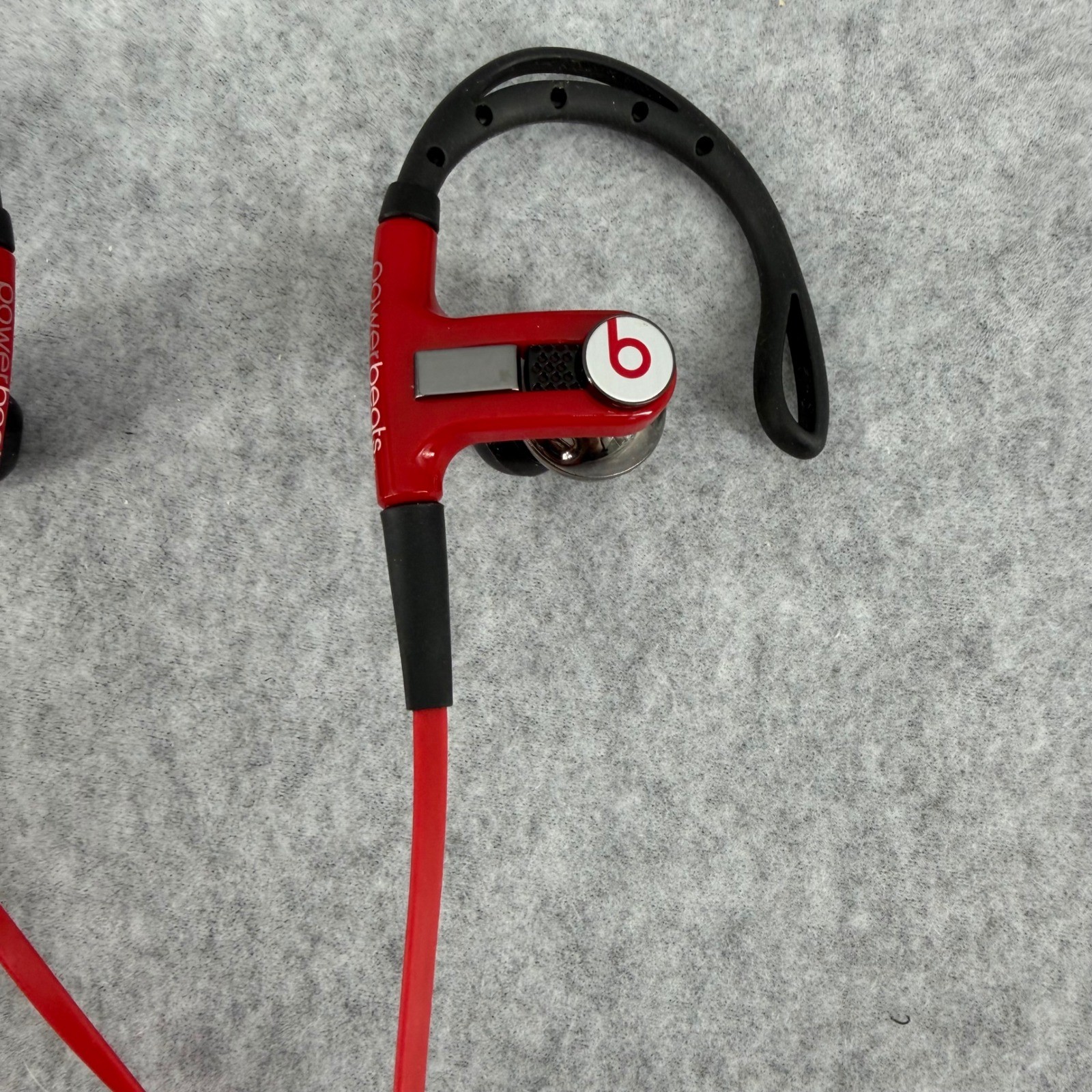 Beats by Dr. Dre Powerbeats Wired In-Ear Sport Headphones Red Black 3.5mm Jack