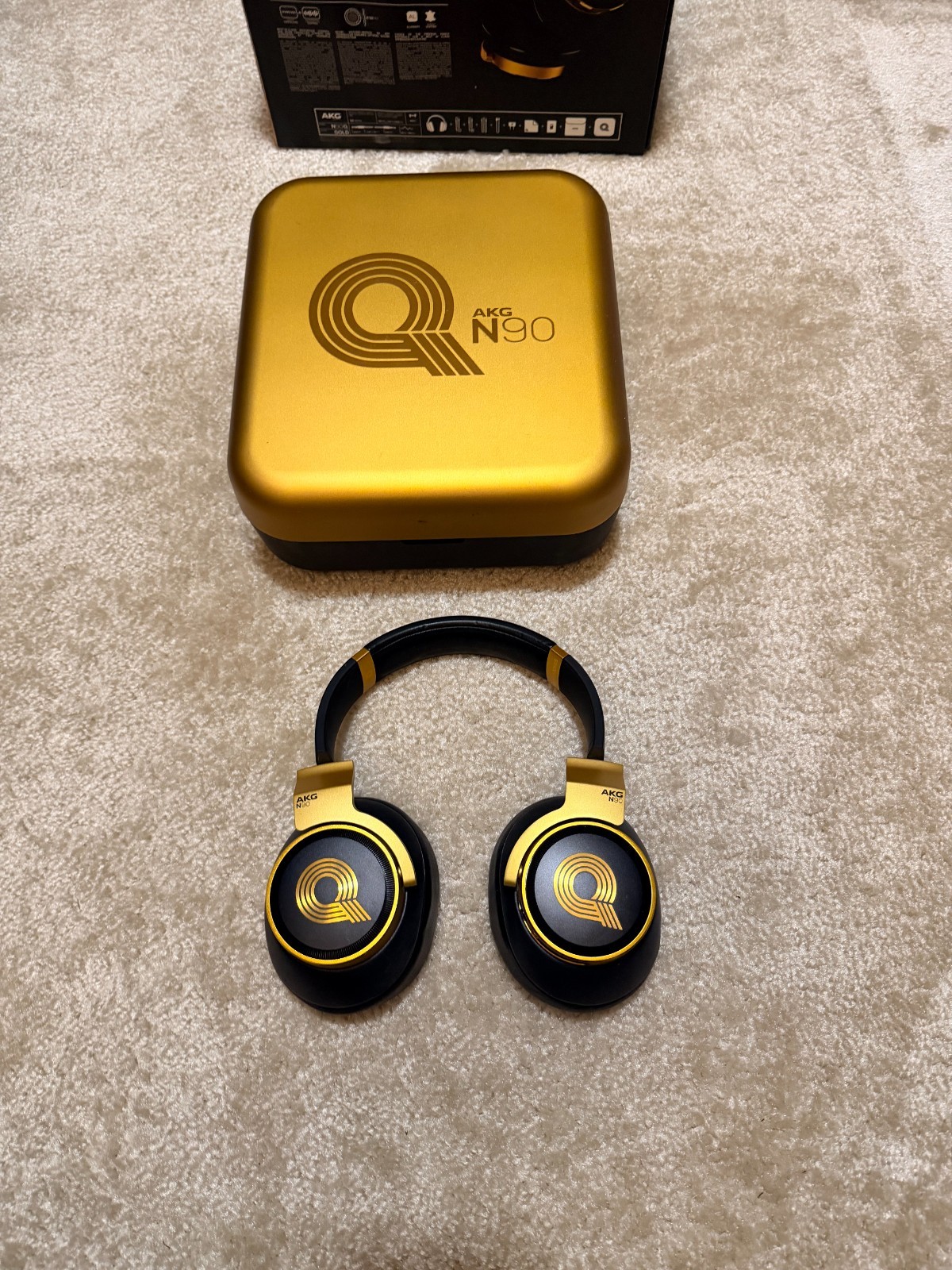 AKG N90Q Quincy Jones Flagship Headphones Complete Accessories Fully Functional