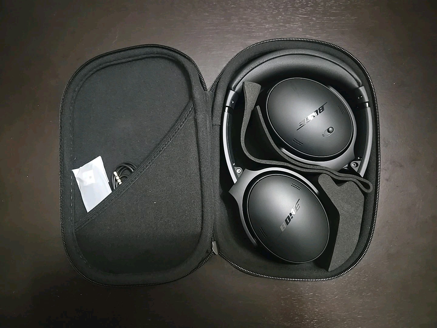 Bose QuietComfort Noise Cancelling Headphones – Black – Open Box