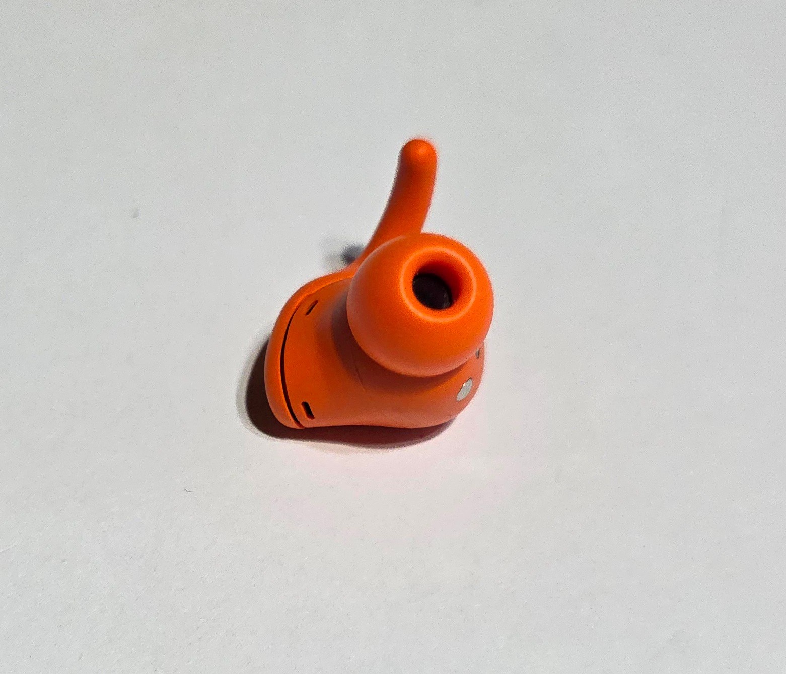 Unused Original Spark Orange Powerbeats Fit Wireless RIGHT SIDE Earbud ME2M4LL/A