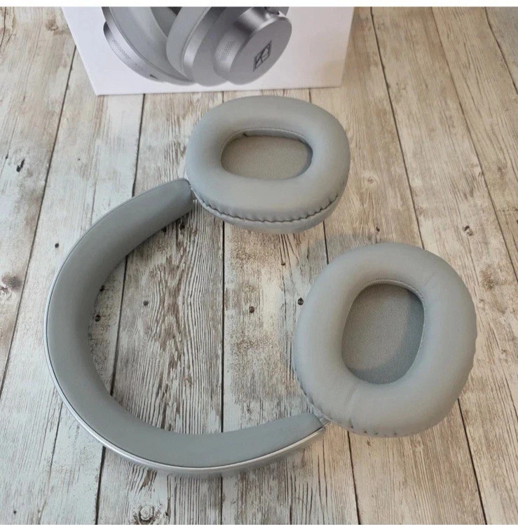 Ralph Lauren Wireless Headphones Gray/Silver NEW in BOX