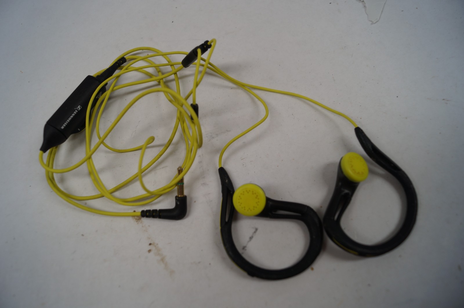Sennheiser Adidas PMX-680 Wired Earbuds Ear-Hook Black Yellow WORKING D321