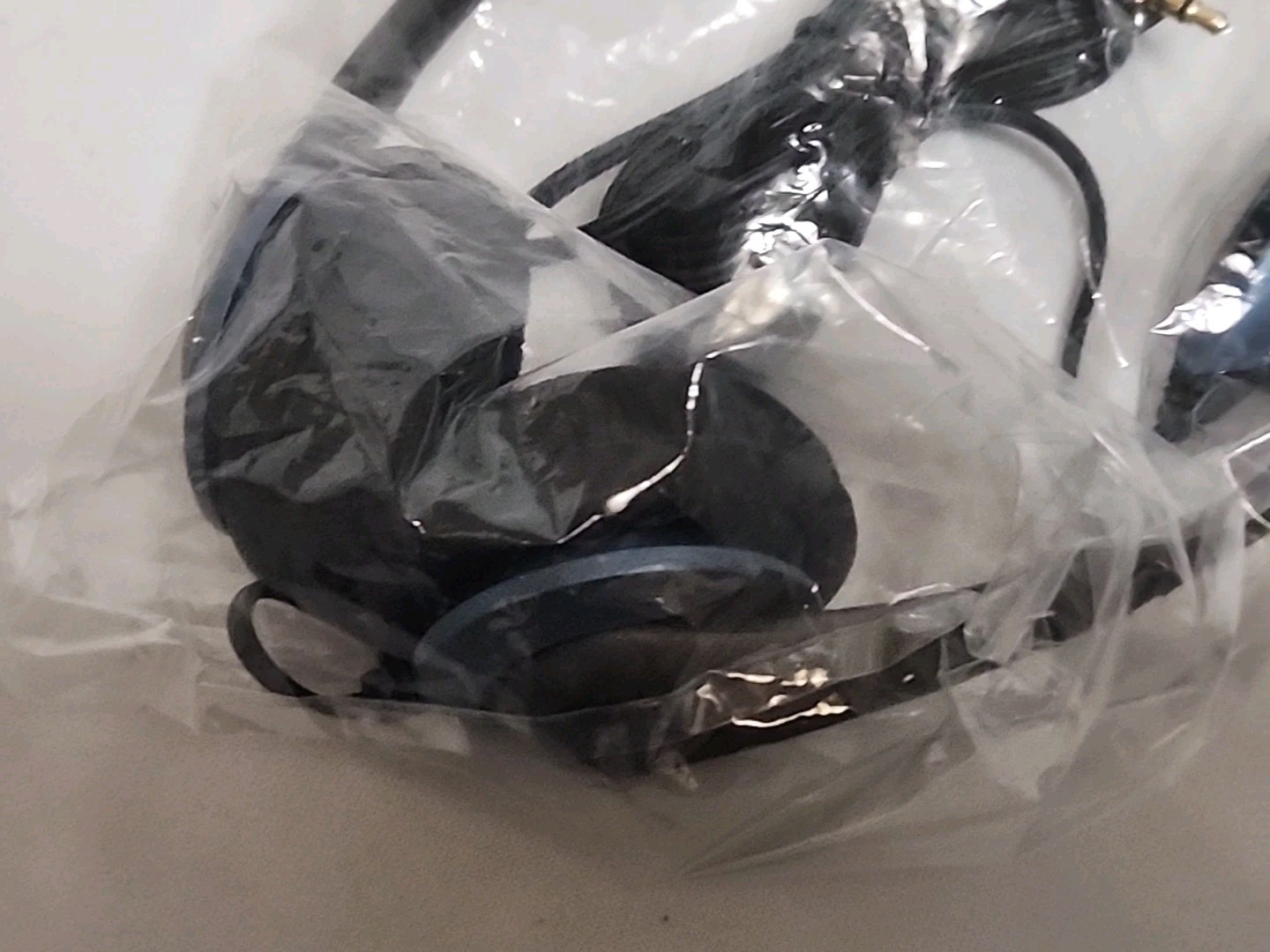 ALTEC LANSING AHP10W Personal Audio Stereo Headphones, PC, MP3, CD, Cassette…
