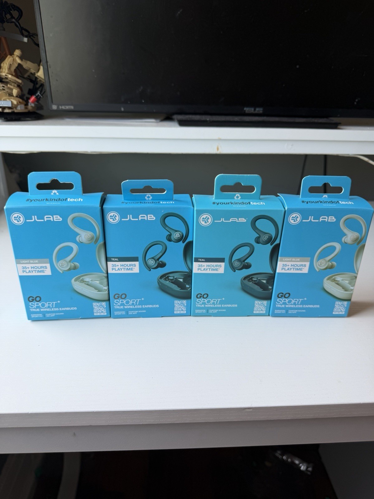 JLab Go Sport+ True Wireless Bluetooth Ear-Hook In-Ear Earbuds Mic Teal
