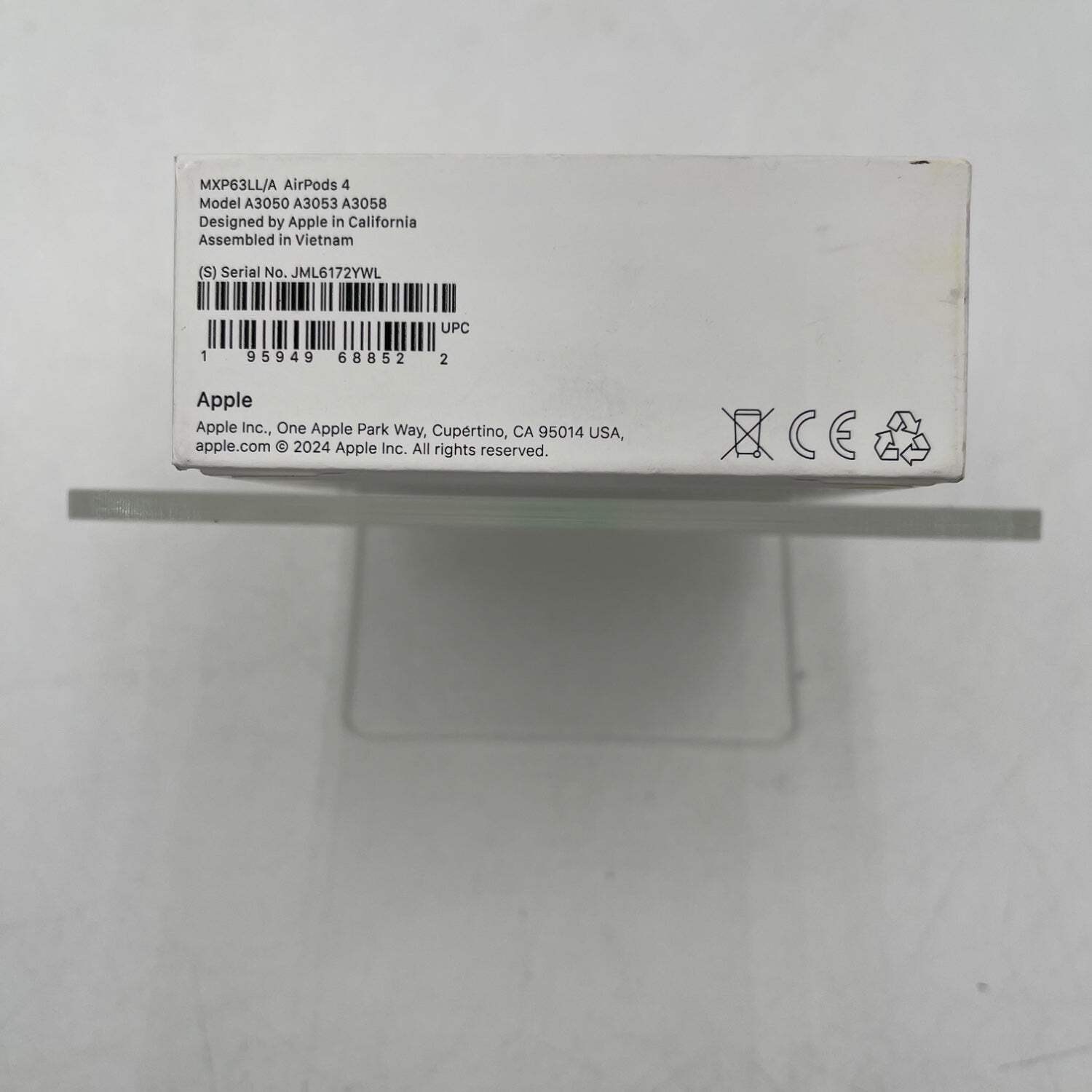 New Apple AirPods 4th Gen with Charging Case A3050 A3055 A3058 MXP63LL/A