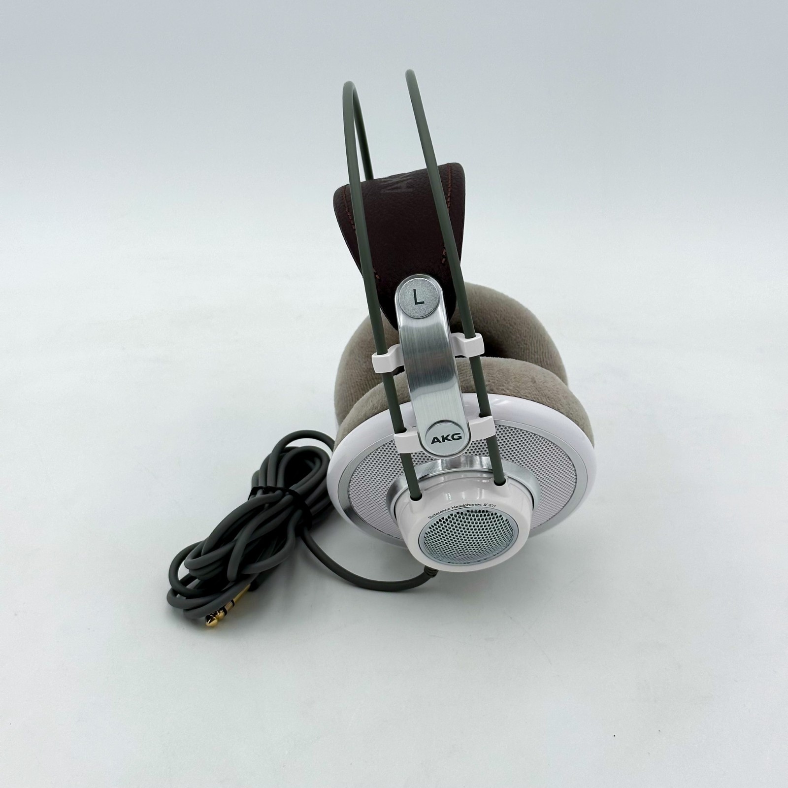 AKG K701 White Studio Open Air Type Headphones Tested Used