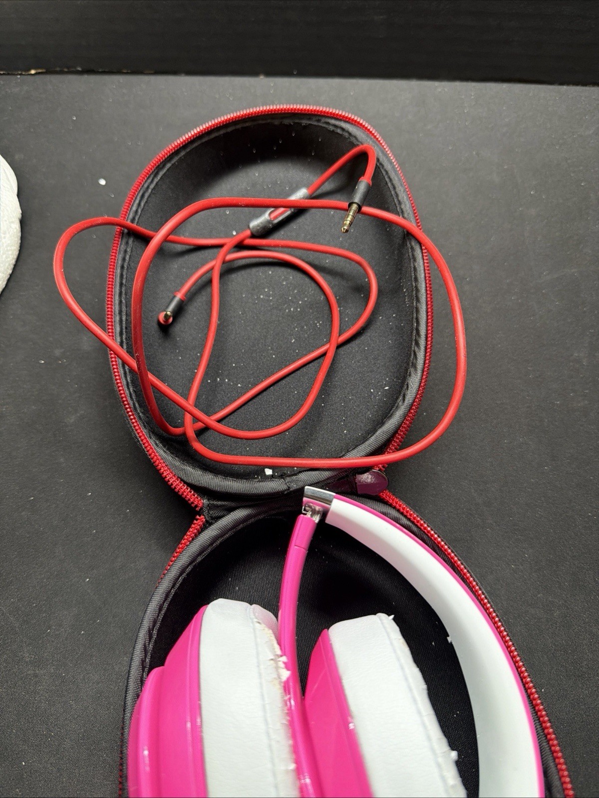 Apple Inc.Limited Edition Hot Pink Beats Studio By Dr.Dre