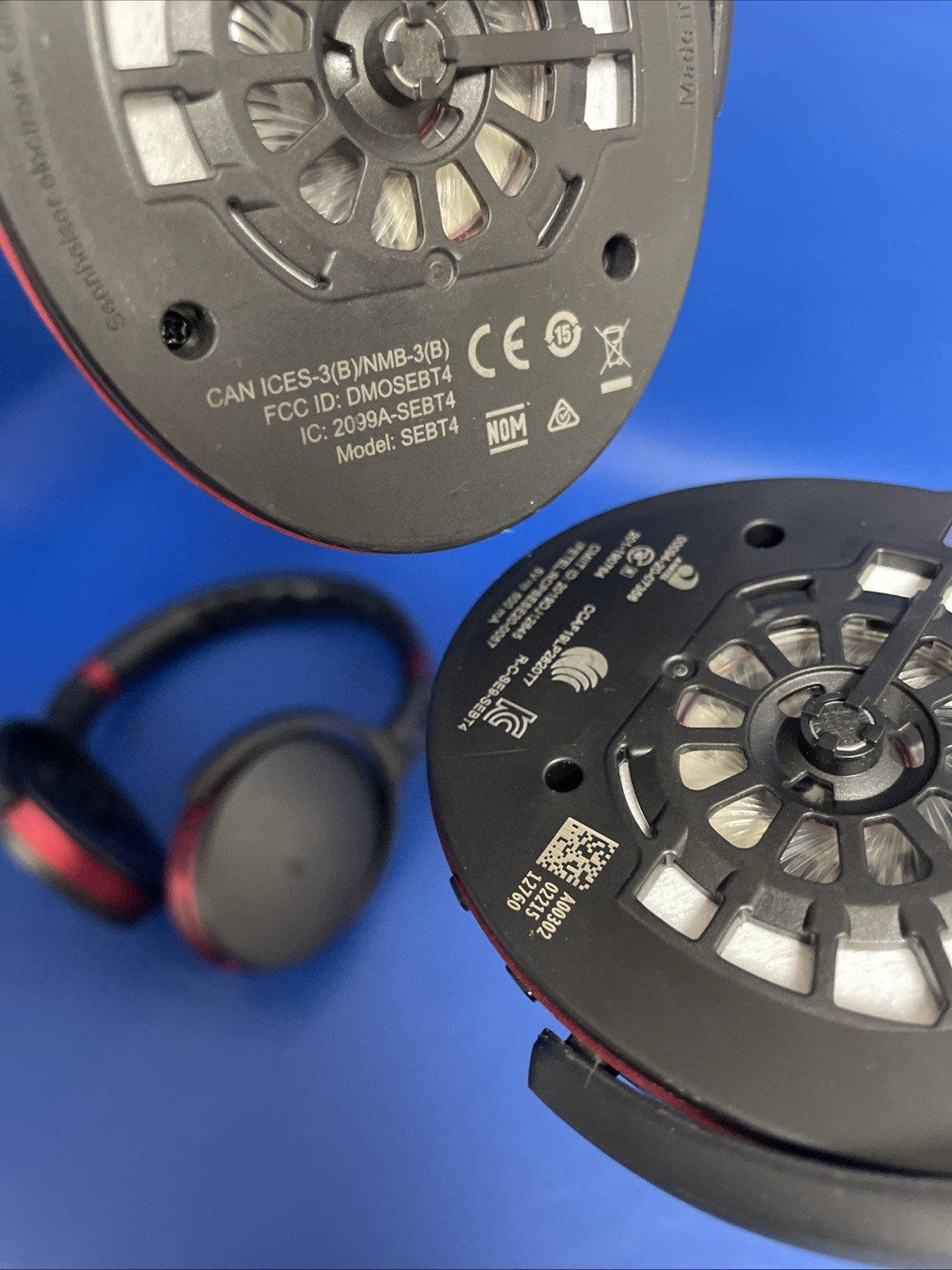 2X SENNHEISER HD 458BT OVER-EAR WIRELESS HEADPHONES -BLACK AND RED**NO EARPADS**