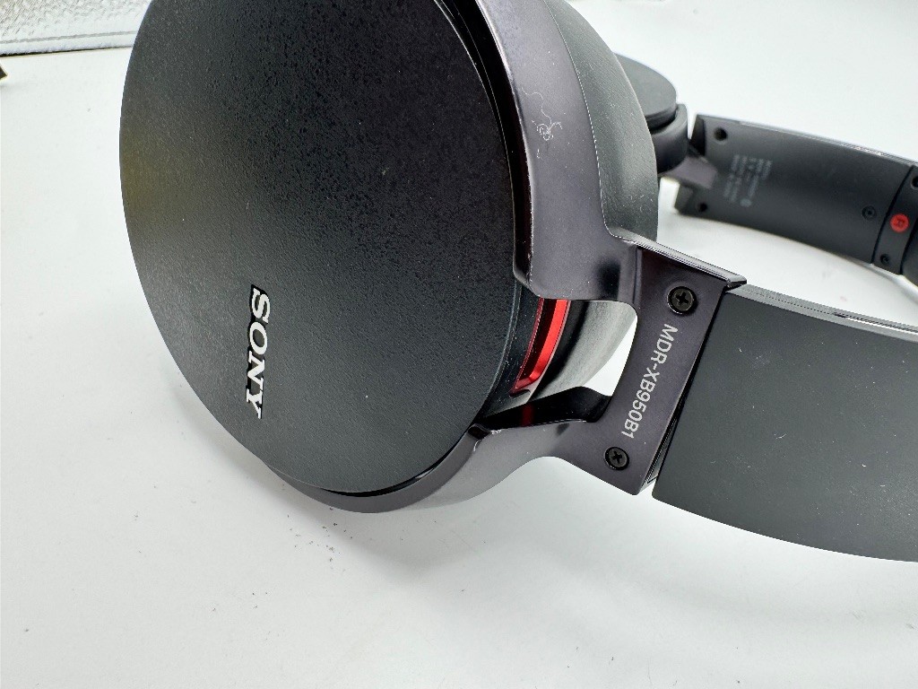Sony MDR-XB950B1 Extra Bass Wireless Bluetooth Over-Ear Headphones Black