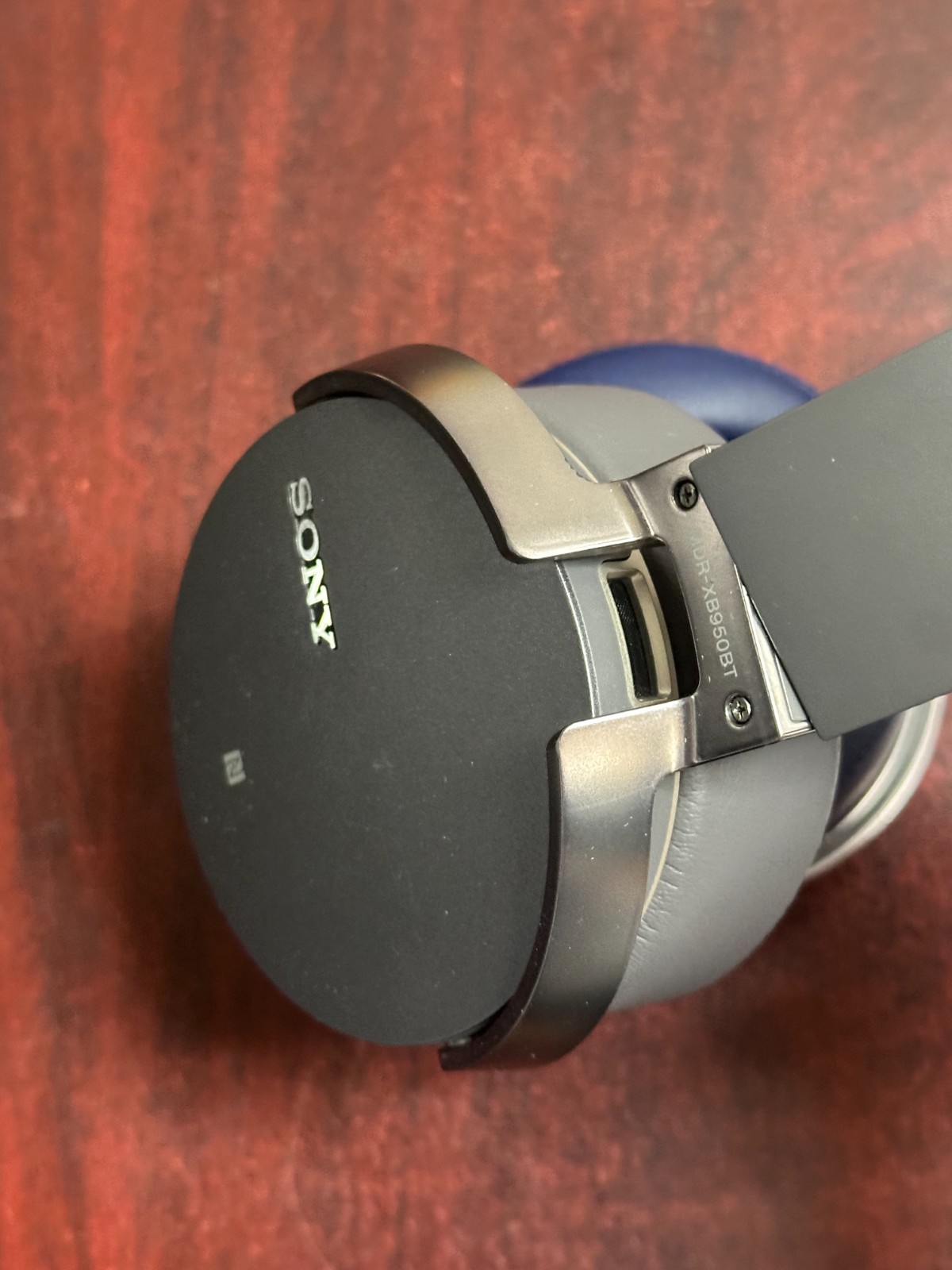 SONY MDR-XB950BT Extra Bass Wireless Headphones Over-Ear Headphones GRAY Rare
