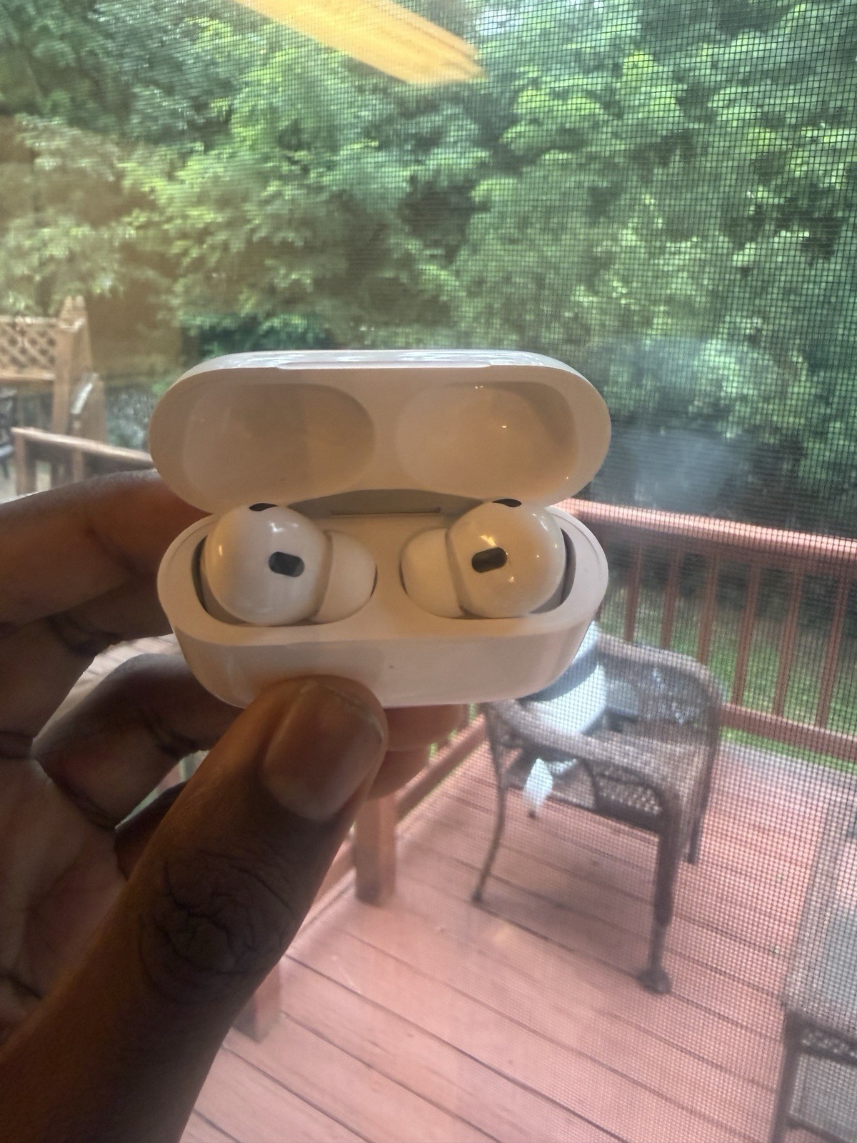 Apple AirPods Pro 2nd Gen White ANC MagSafe USB-C Wireless Charging