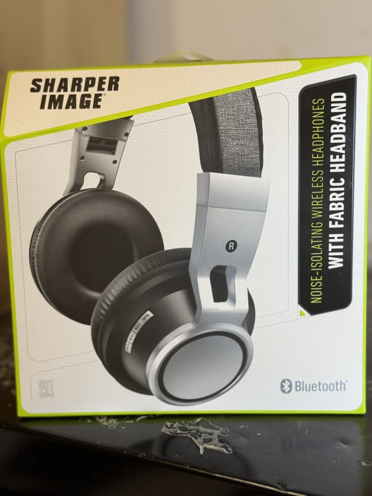 Sharper Image SBT 656 NOISE- ISOLATING WIRELESS HEADPHONEES WITH FABRIC HEADBAND