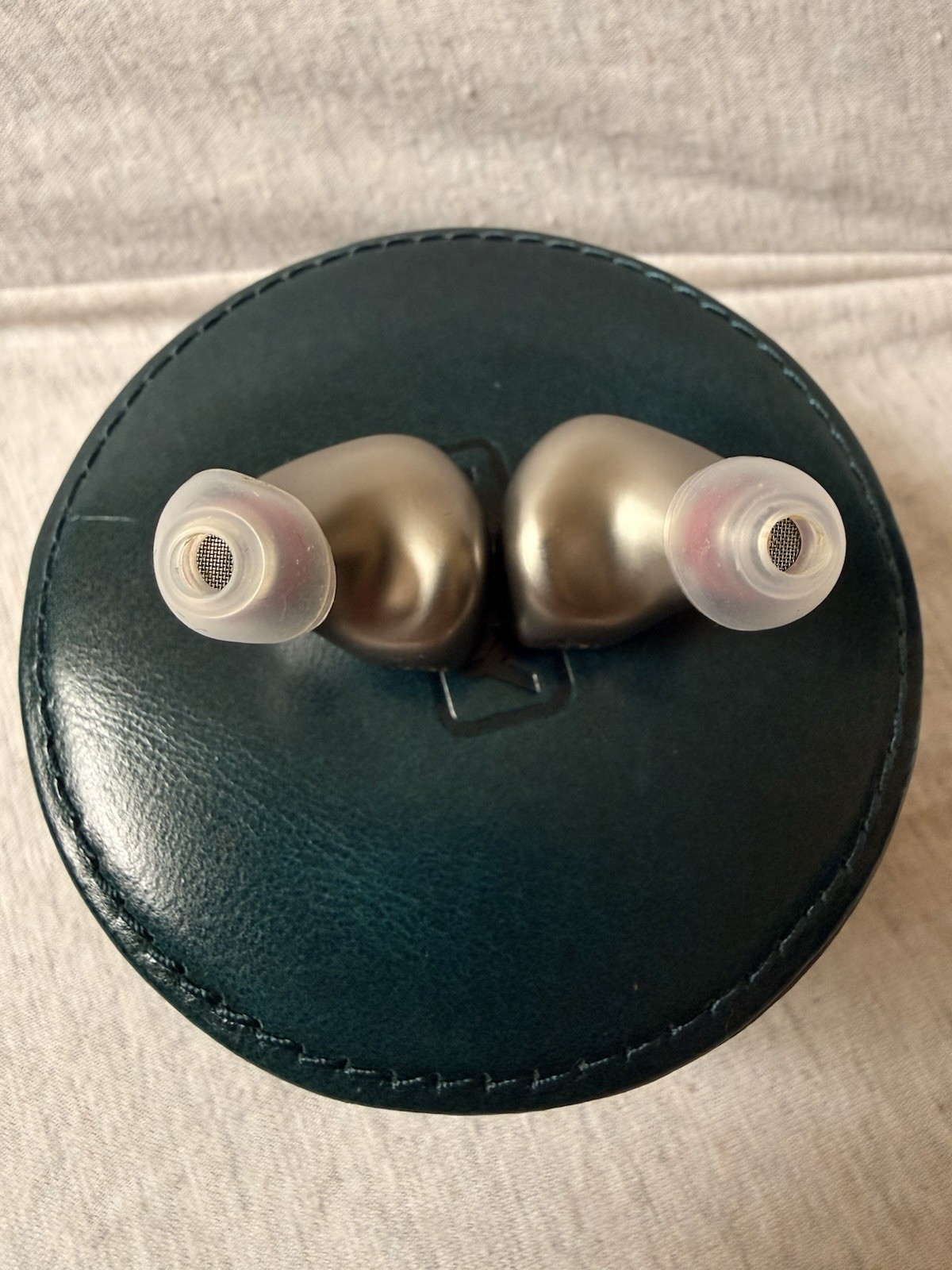 HiBy Zeta IEMs Comes with Braided Cable + Case Gray/Blue/Gold