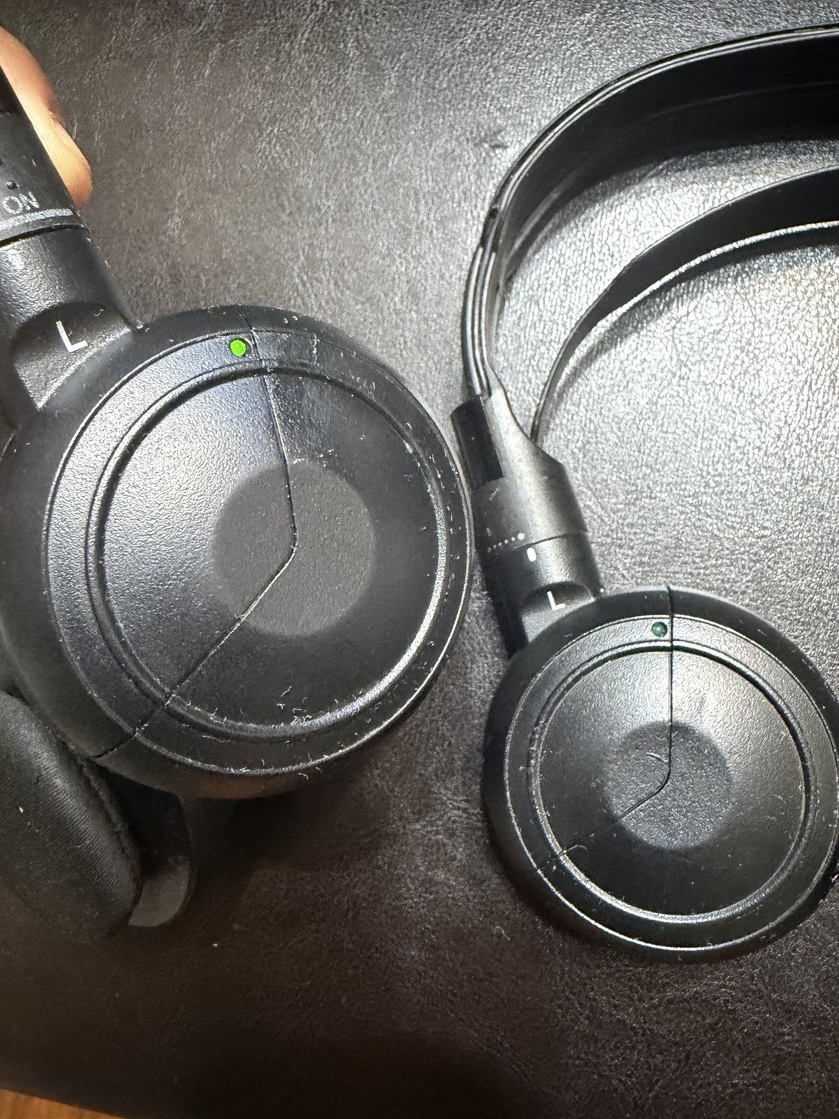 Honda Odyssey – Rear Entertainment Wireless On-Ear Headphones