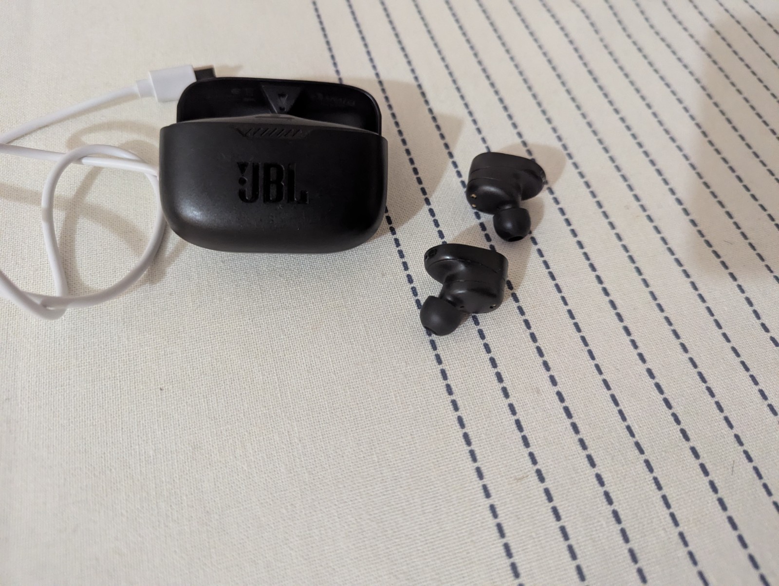 JBL – Tune 130NC True Wireless Earbuds – Black – Refurbed Grade A (R-30108)