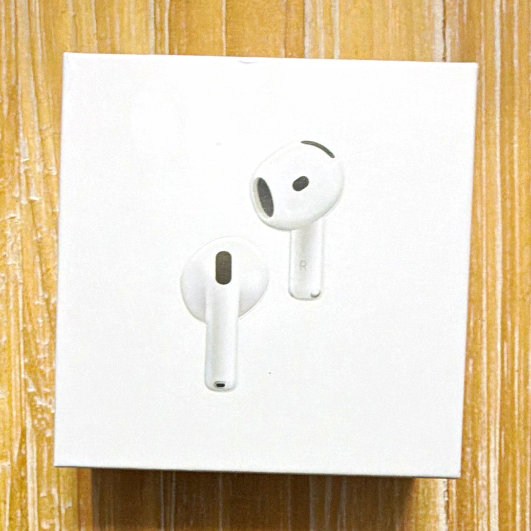 Apple AirPods Wireless Bluetooth In-Ear Earbuds w/ Charging Case, White