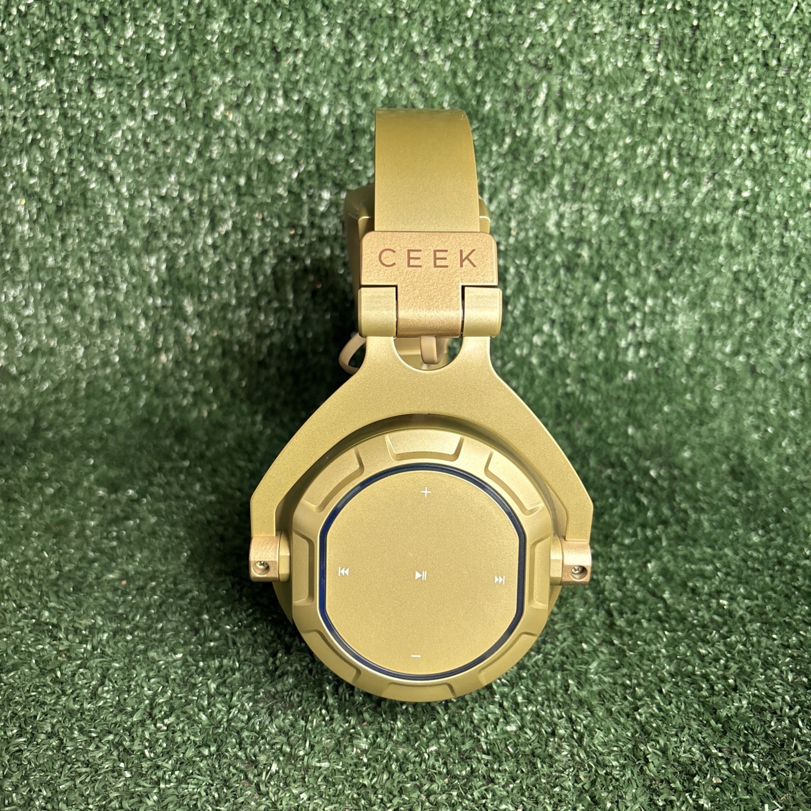 CEEK VR 360 Advanced Wireless Bluetooth Headphones with 4D Vibrations Gold