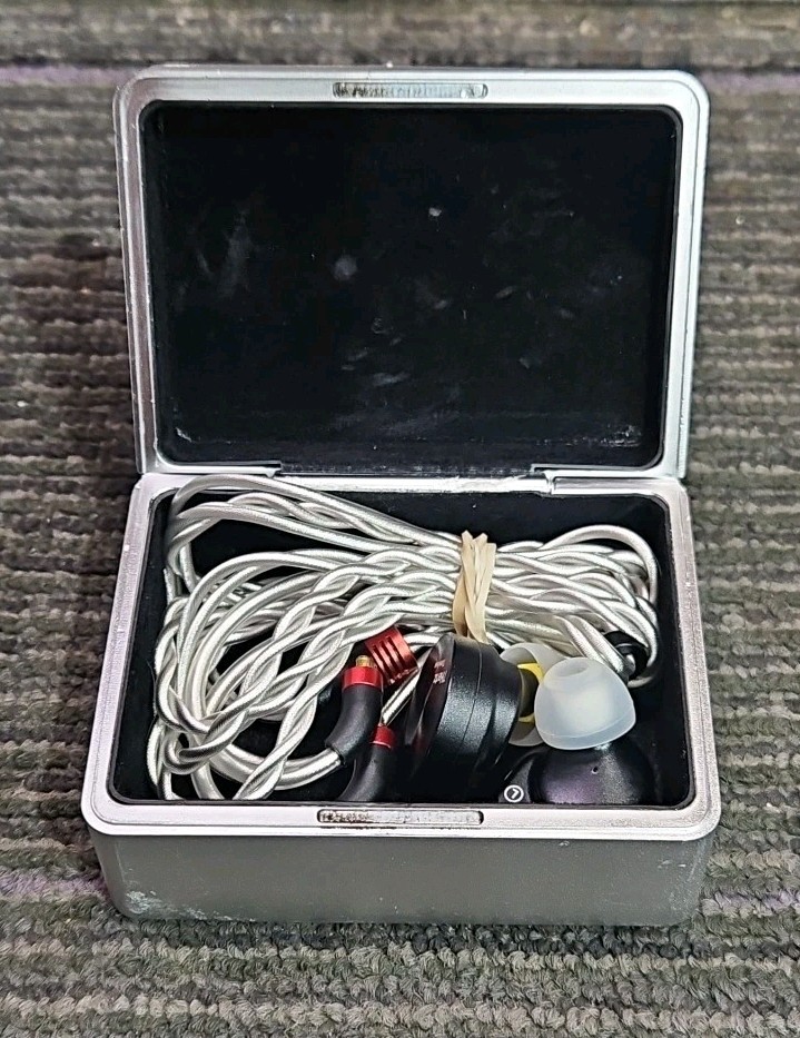Linsoul 7Hertz Timeless Wireless Earbuds with 3.5mm Cord & Hard Case – READ