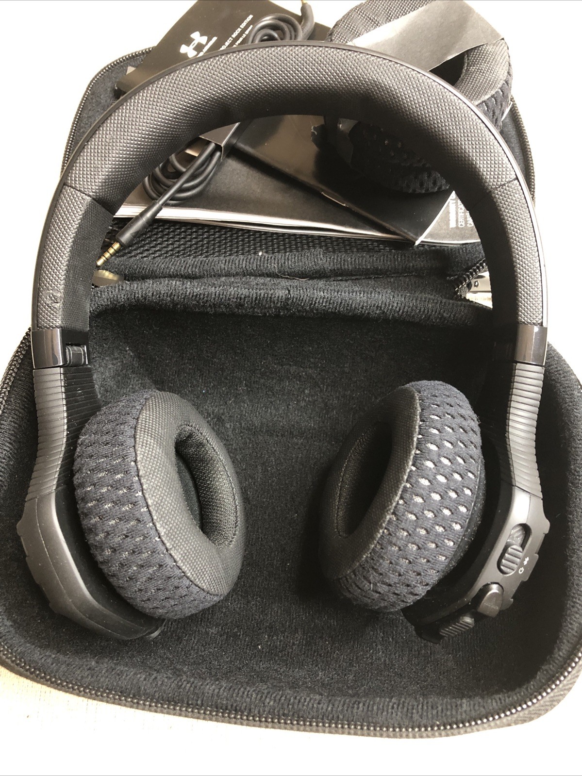 JBL Under Armour Project Rock Sport Wireless train Over the Ear Headphones Black