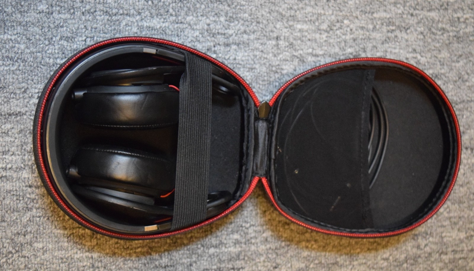 Beats by Dre Mixr DJ Headphones Black/Red – Tested Working w/ Case