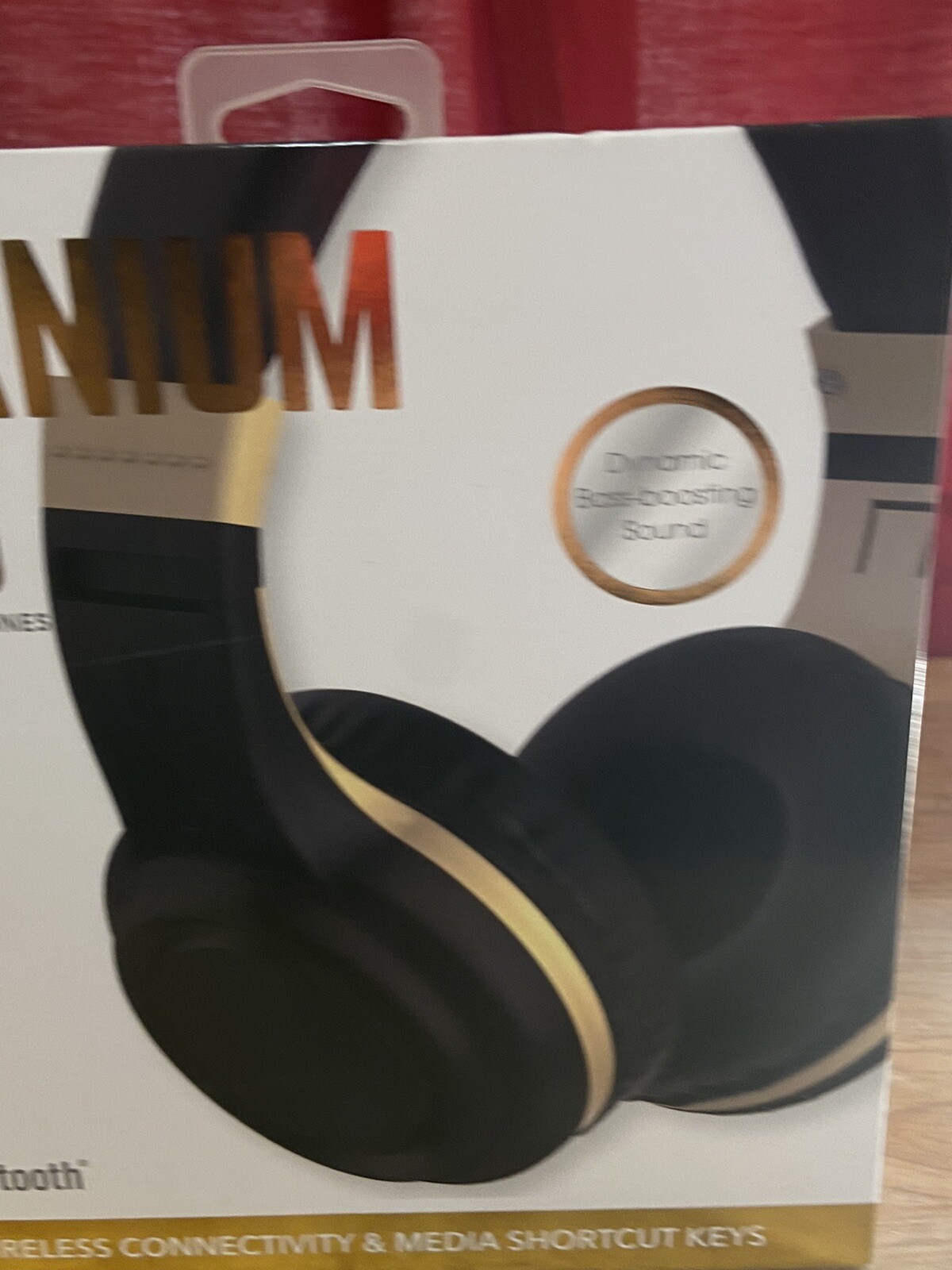 Titanium Pro Wireless Over Ear Headphones Built In MIc Bass Boost Bluetooth Blu