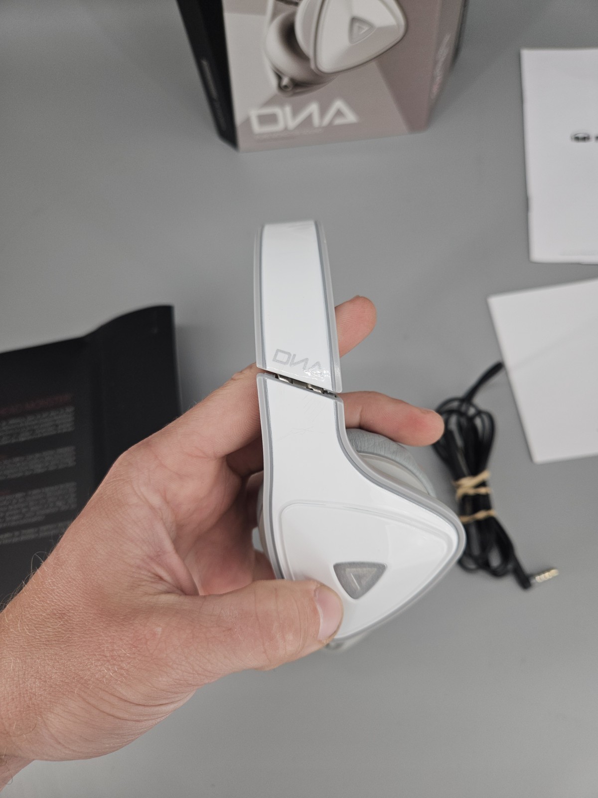 Monster DNA On Ear Headphones Wired White Gray With Box Tested