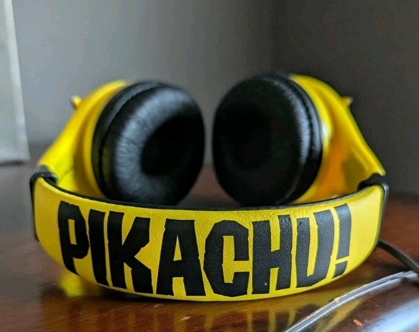 Pokemon Pikachu Over Ear Wired Headphones Yellow Black 3D Face Lightning Kids