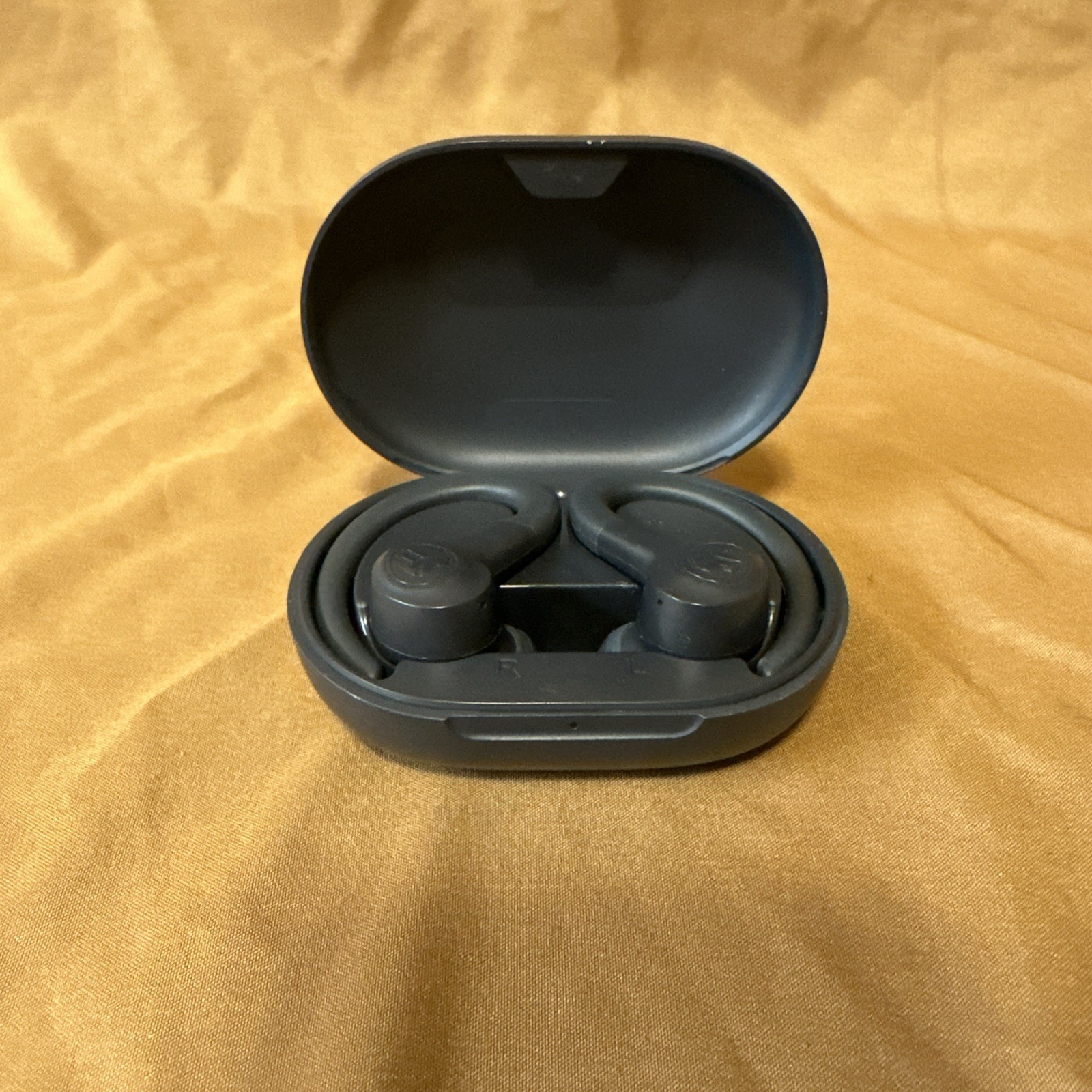 JLab Go Air Sport True Wireless Bluetooth Earbuds w/ Charging Case Black Tested