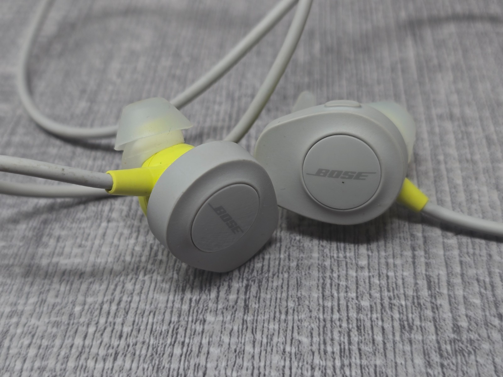 Bose SoundSport Wireless in Ear Neckband Headphones Green/gray