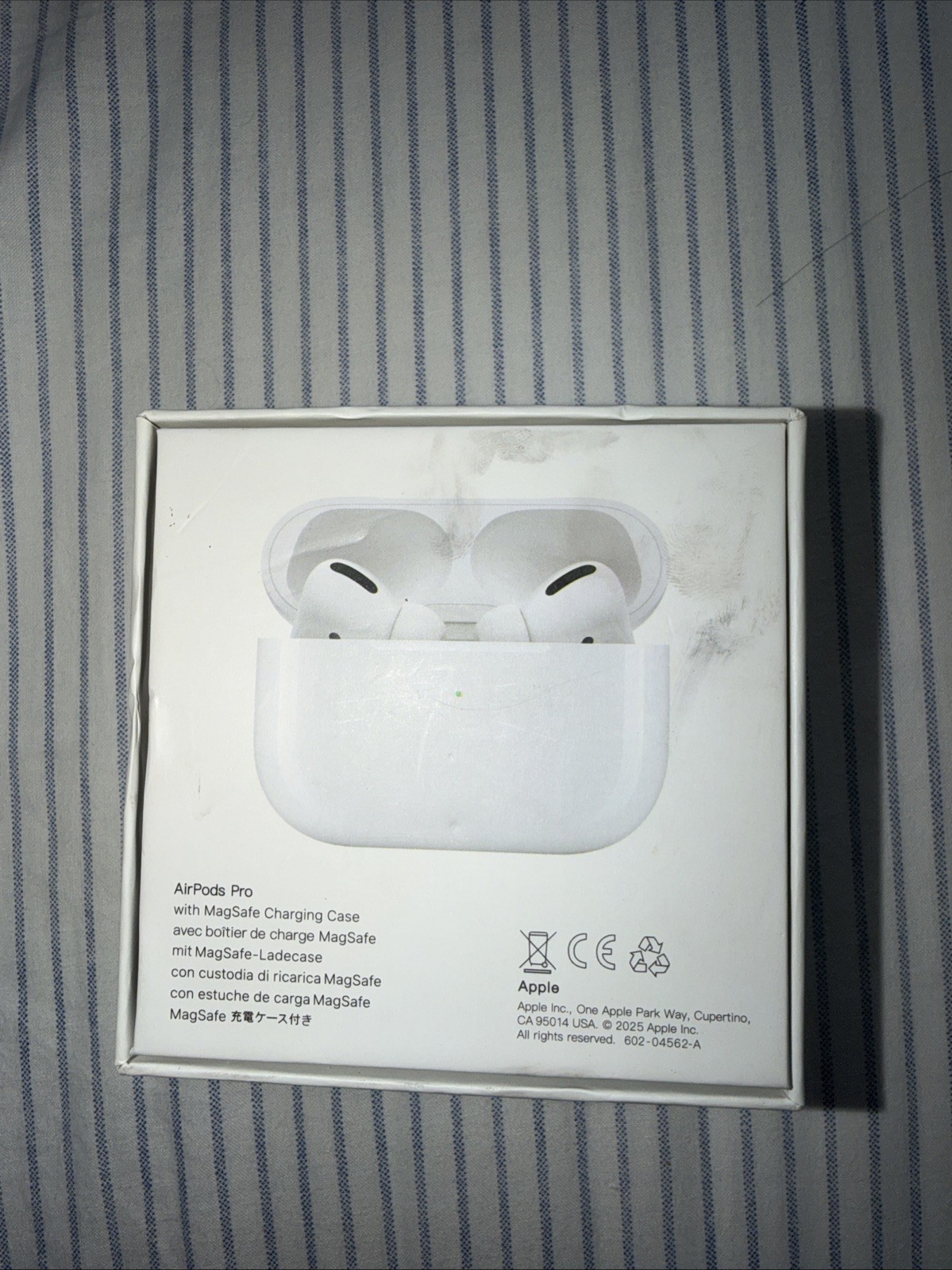 Unused Apple AirPods Pro 1st Gen – White Includes Box
