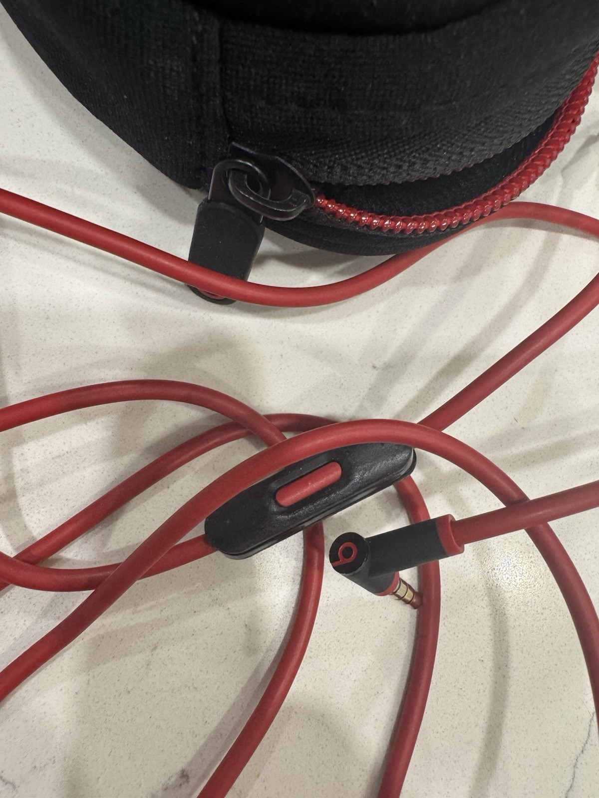 Beats by Dr. Dre Solo2 Over the Ear Headphones – Black