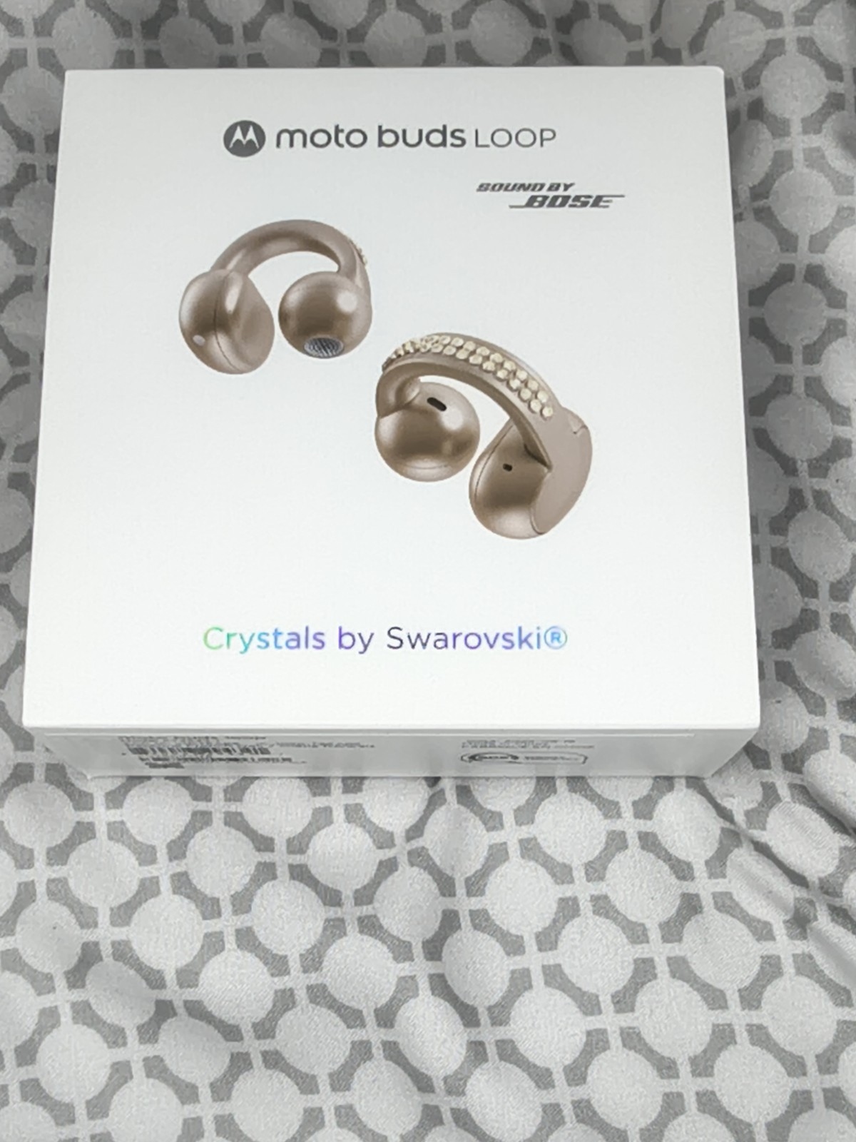 Moto Buds Loop Wireless Earbuds Sound by Bose Crystals by Swarovski – NEW IN BOX