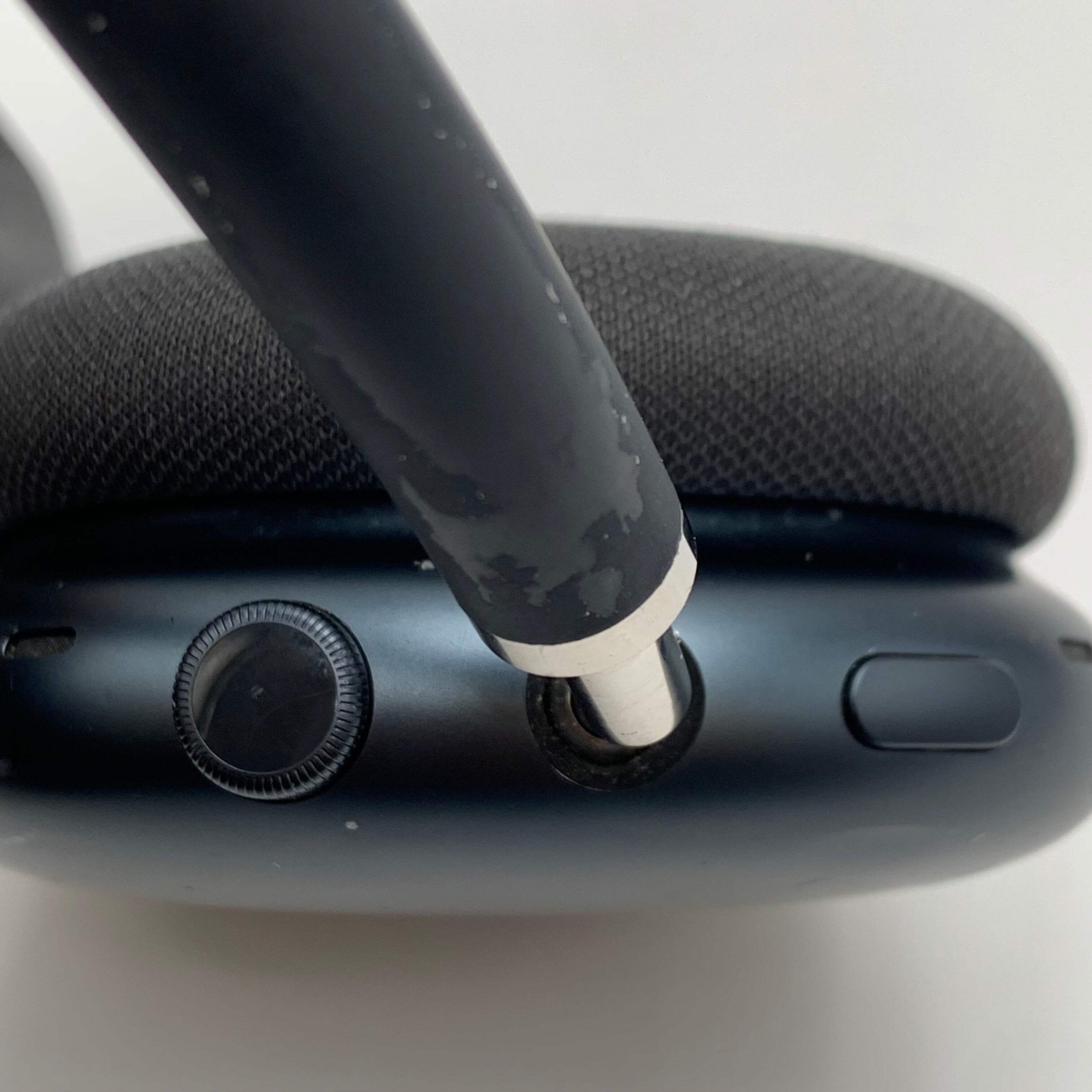 Apple AirPods Max A3184 (USB-C) Over-Ear Headphones Midnight