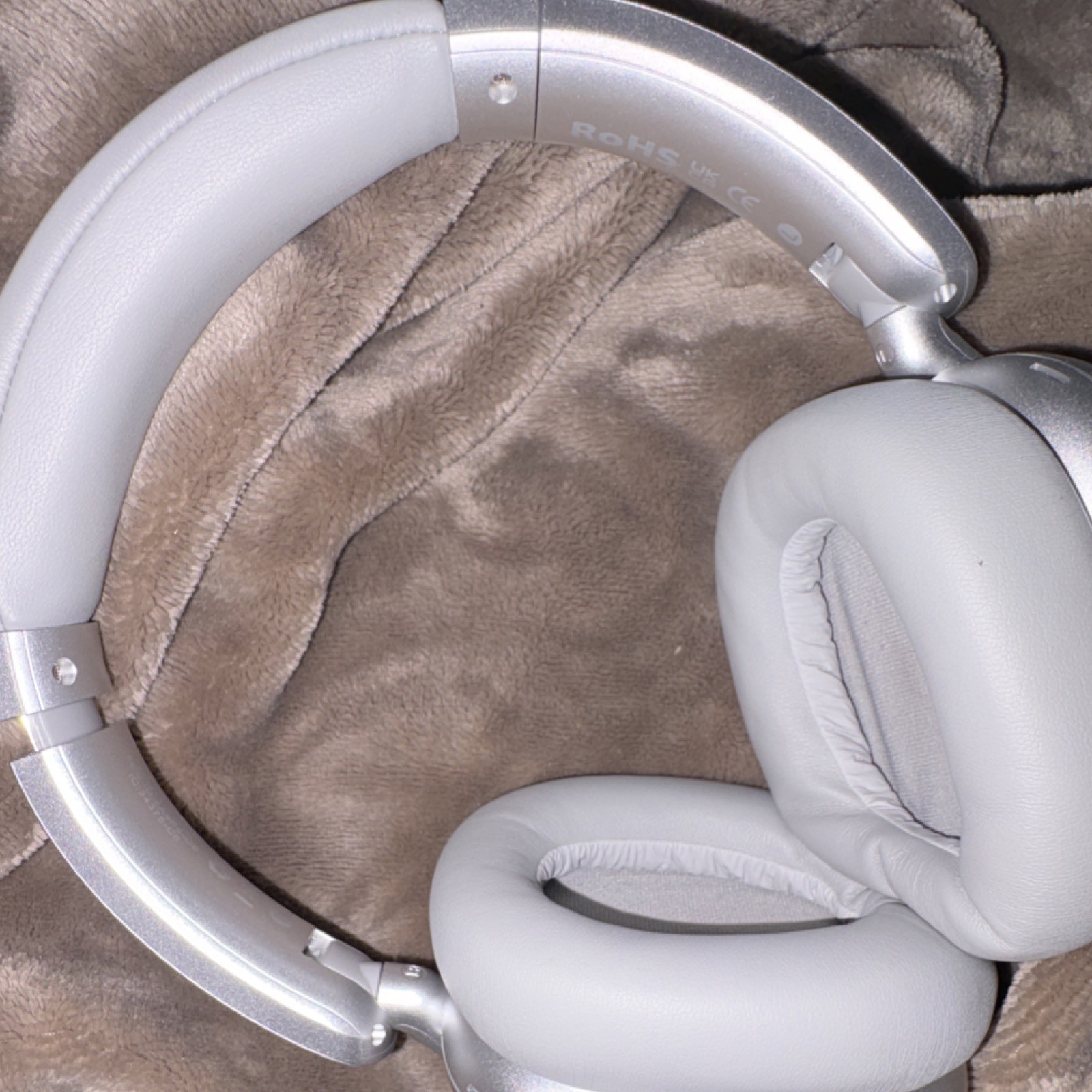 Silver/White Over-Ear Ear-Cup Headband Headphones, Double Earpieces