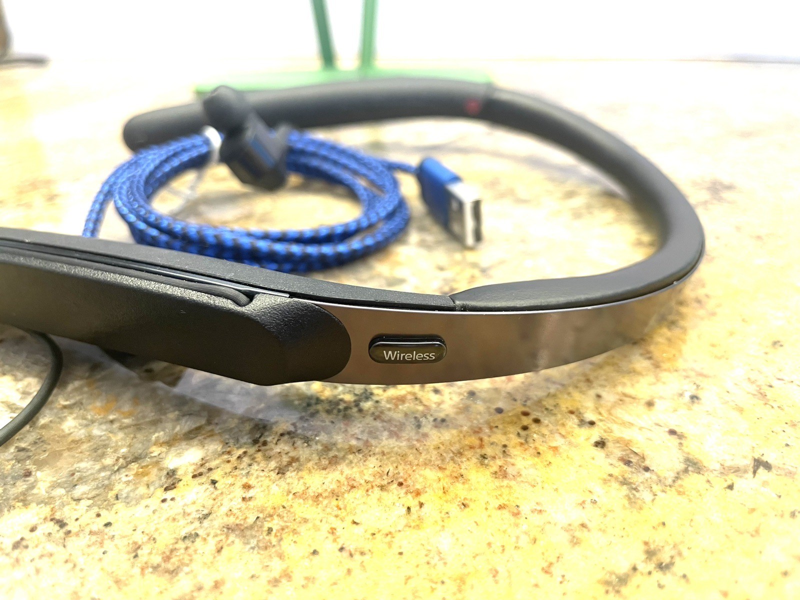 Sony WI-1000X Neckband Noise Cancelling Headphones Tested