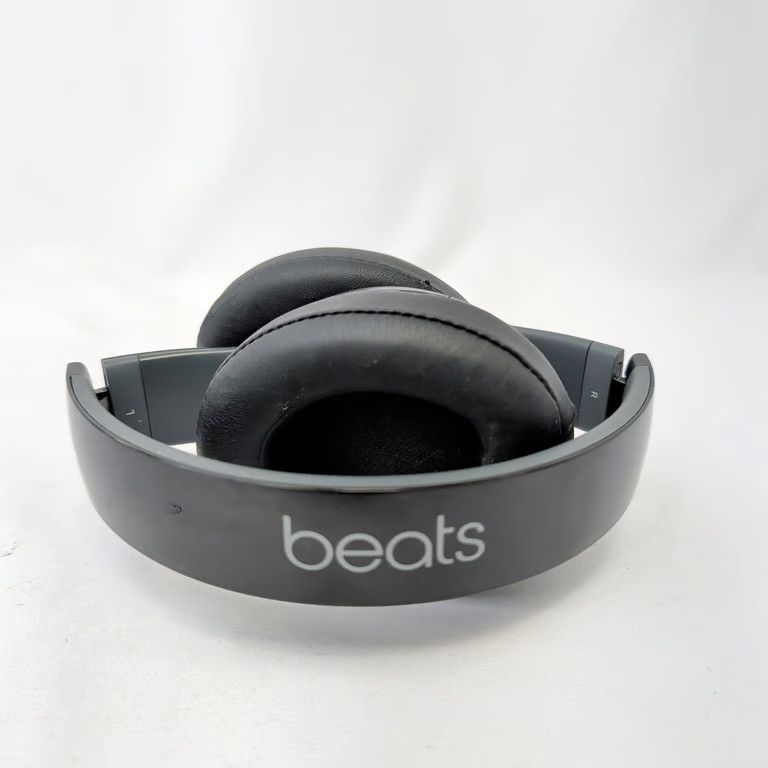 Beats Studio Wireless Headphones B0501 Black Red Cracked Band Tested Working