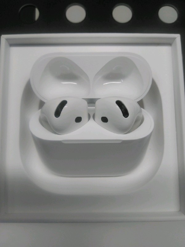 Apple AirPods 4 ‎‎MXP63LL/A Earbuds Bluetooth Active Noise Cancelling – White