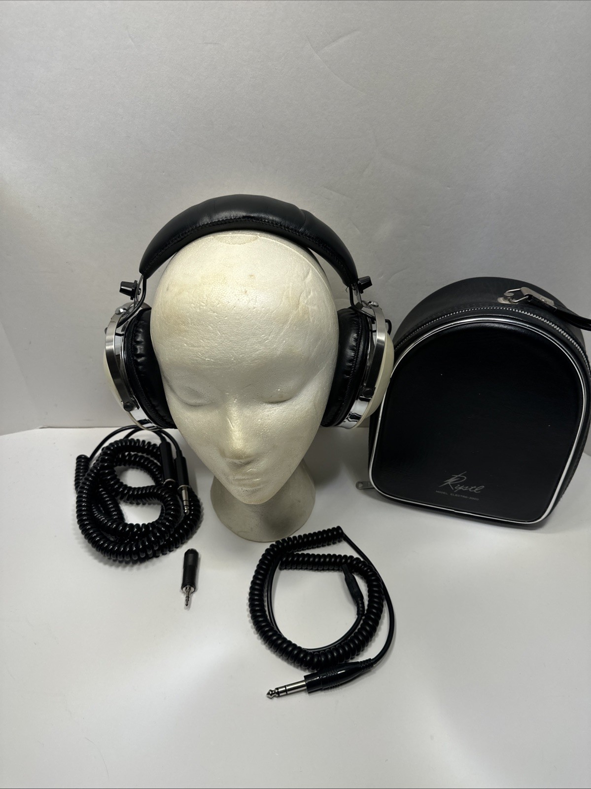 Vintage Rystl Electro-3000 Stereo Headphones With Case Made in Japan