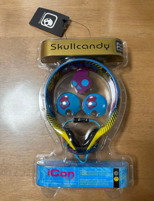 Skullcandy Icon Soft Wired Headphones Brand new From Japan