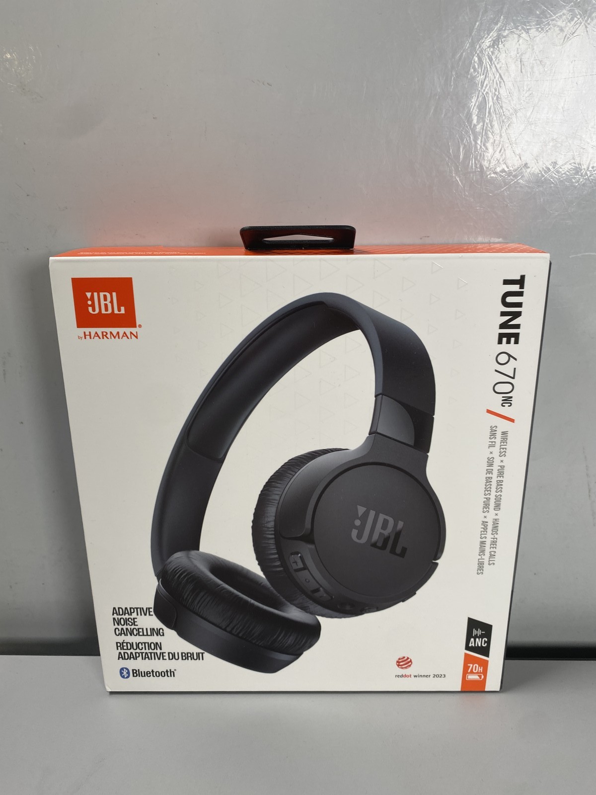 JBL Tune 670NC Adaptive Noise Cancelling Wireless On-Ear Headphone 2024 Black
