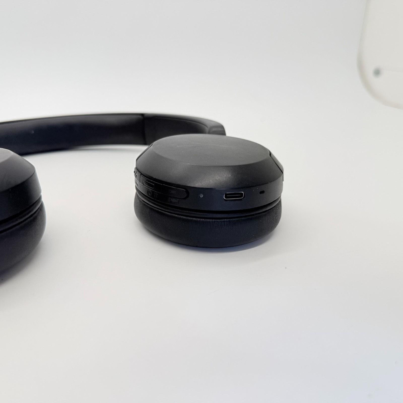 Sony Bluetooth Headphone YY2958 WH-CH520 Noise Canceling Headphones – Black
