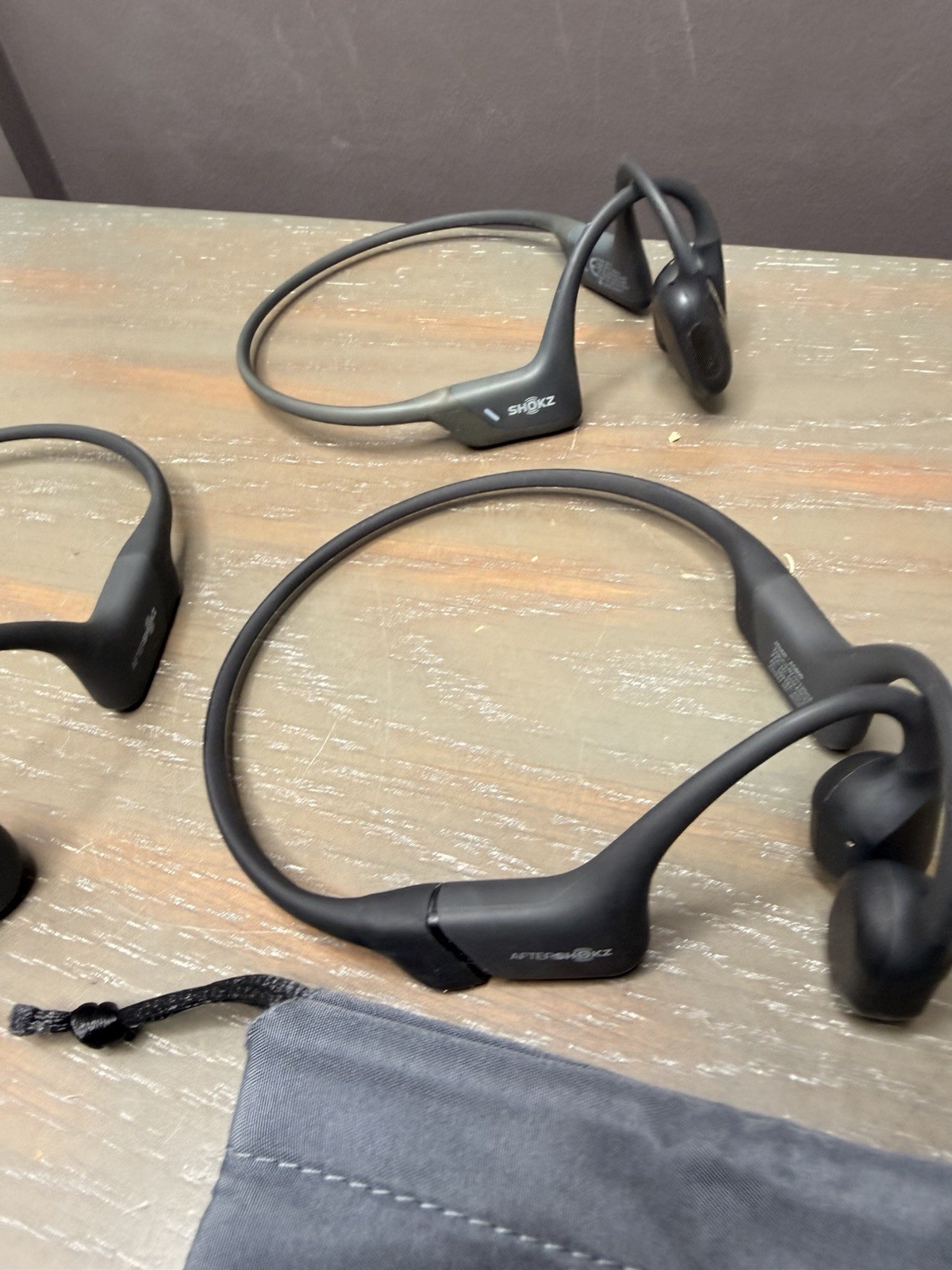 For Parts – Shokz Open-Ear Bone Conduction Headphones Lot of (4) S810-AS800